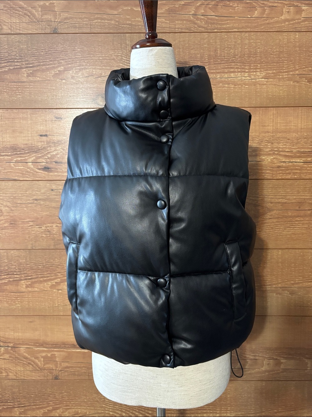 Love Tree sz S Black Quilted Puffer Cropped Vest